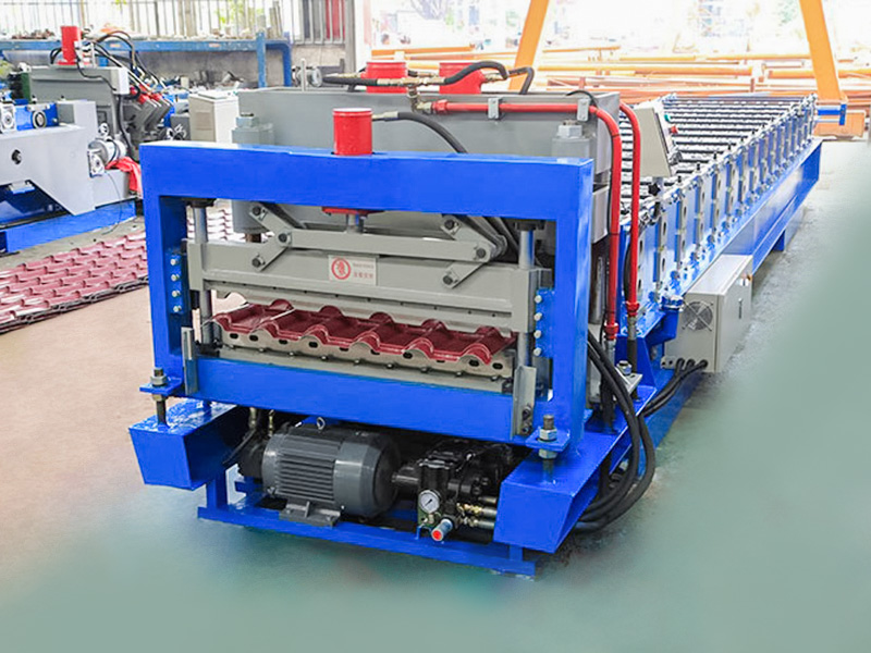 YX25-162-810 Mașină de formare a rulourilor de plăci smălțuite cu adaptabilitate puternică